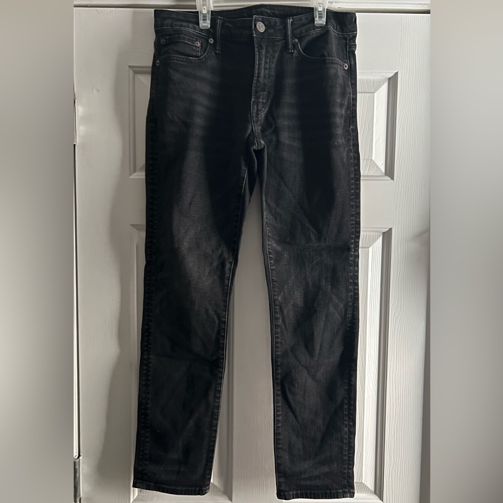 American Eagle Outfitters Men's Dark Jeans